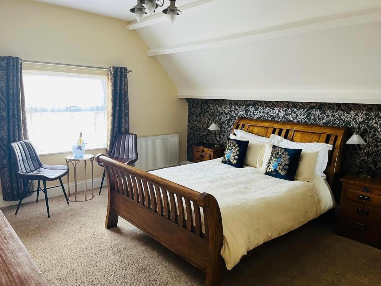 Abbotsleigh Of Whitby Bed and Breakfast Buitenkant foto
